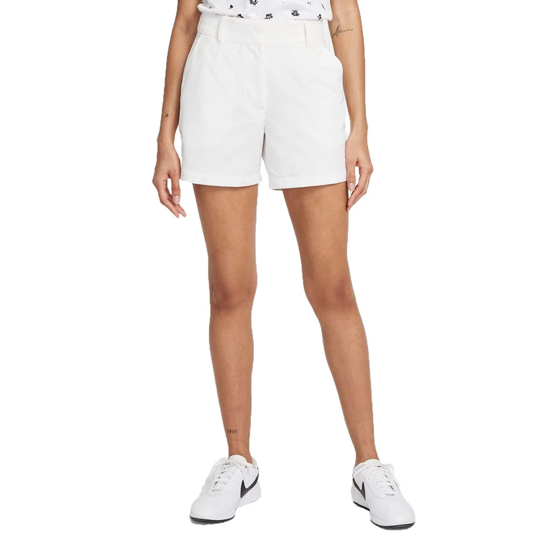 Nike Women's Dri-FIT Victory 5 Inch Shorts 4 Nike Women's Dri-FIT Victory 5 Inch Shorts - Image 2
